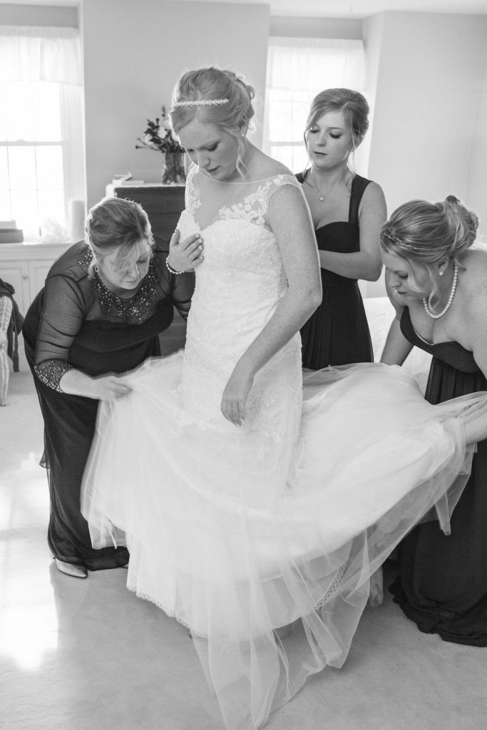 View More: http://birdsofafeatherphotos.pass.us/em-wedding